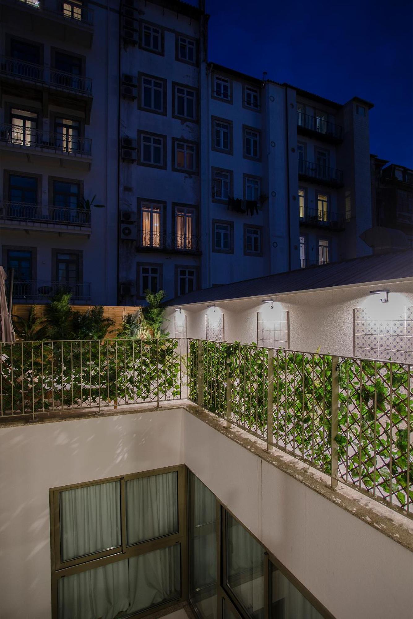 Appartamento Liiiving In Porto - Soho Urban Retreat Esterno foto